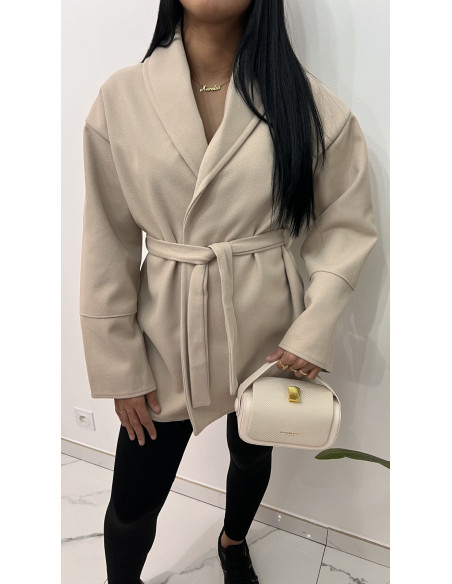 Manteau mi-long a nouer